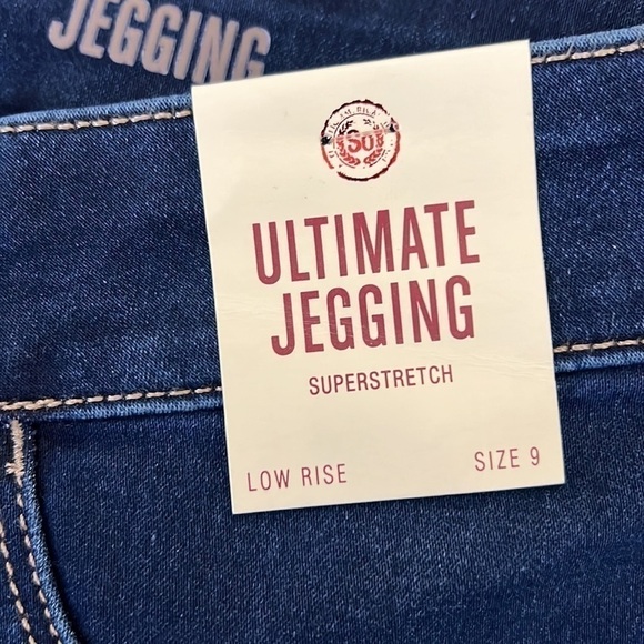 NWT skinny jeans - Picture 5 of 6